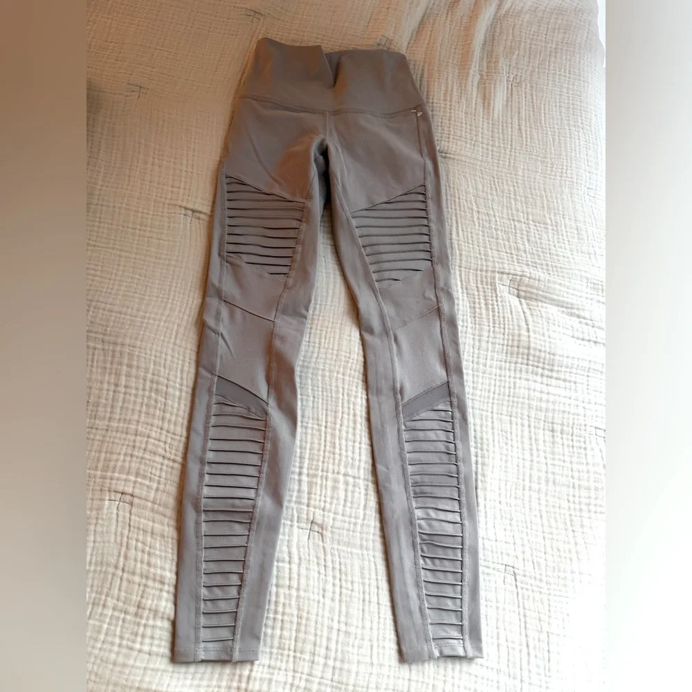 ALO Leggings